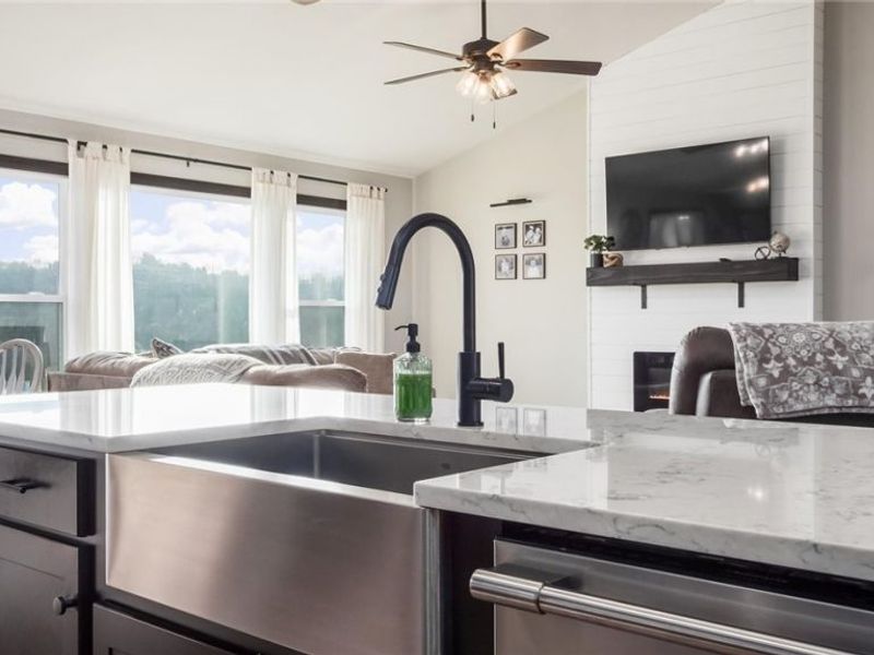 6865 Heritage Run Drive, Zanesville, OH 43701 Photo 11