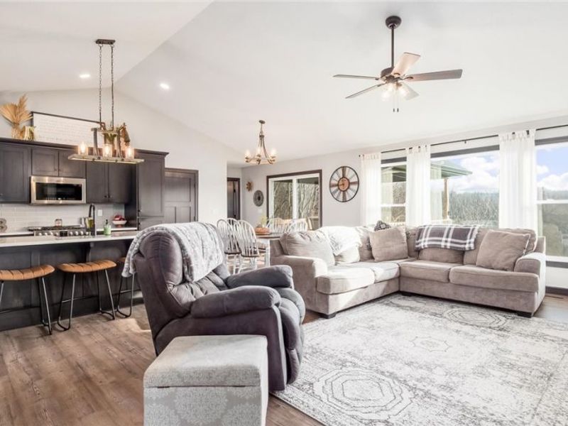 6865 Heritage Run Drive, Zanesville, OH 43701 Photo 14