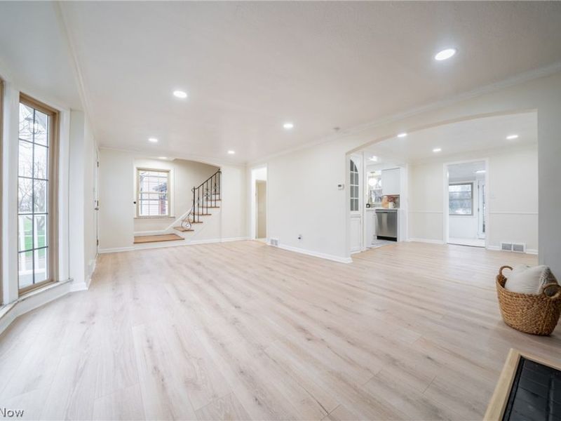 4909 W 220th Street, Fairview Park, OH 44126 Photo 8