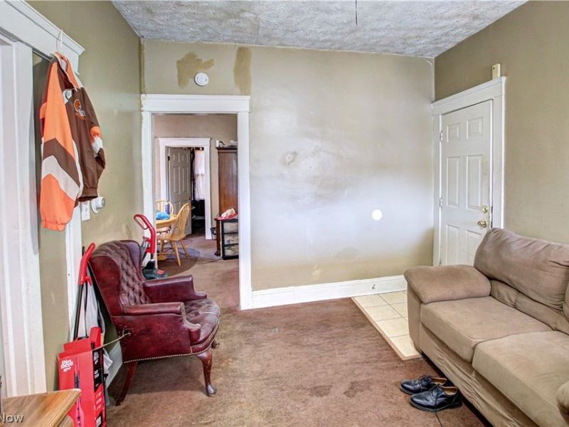 2149 W 105th Street , Cleveland, OH 44102 Photo 4