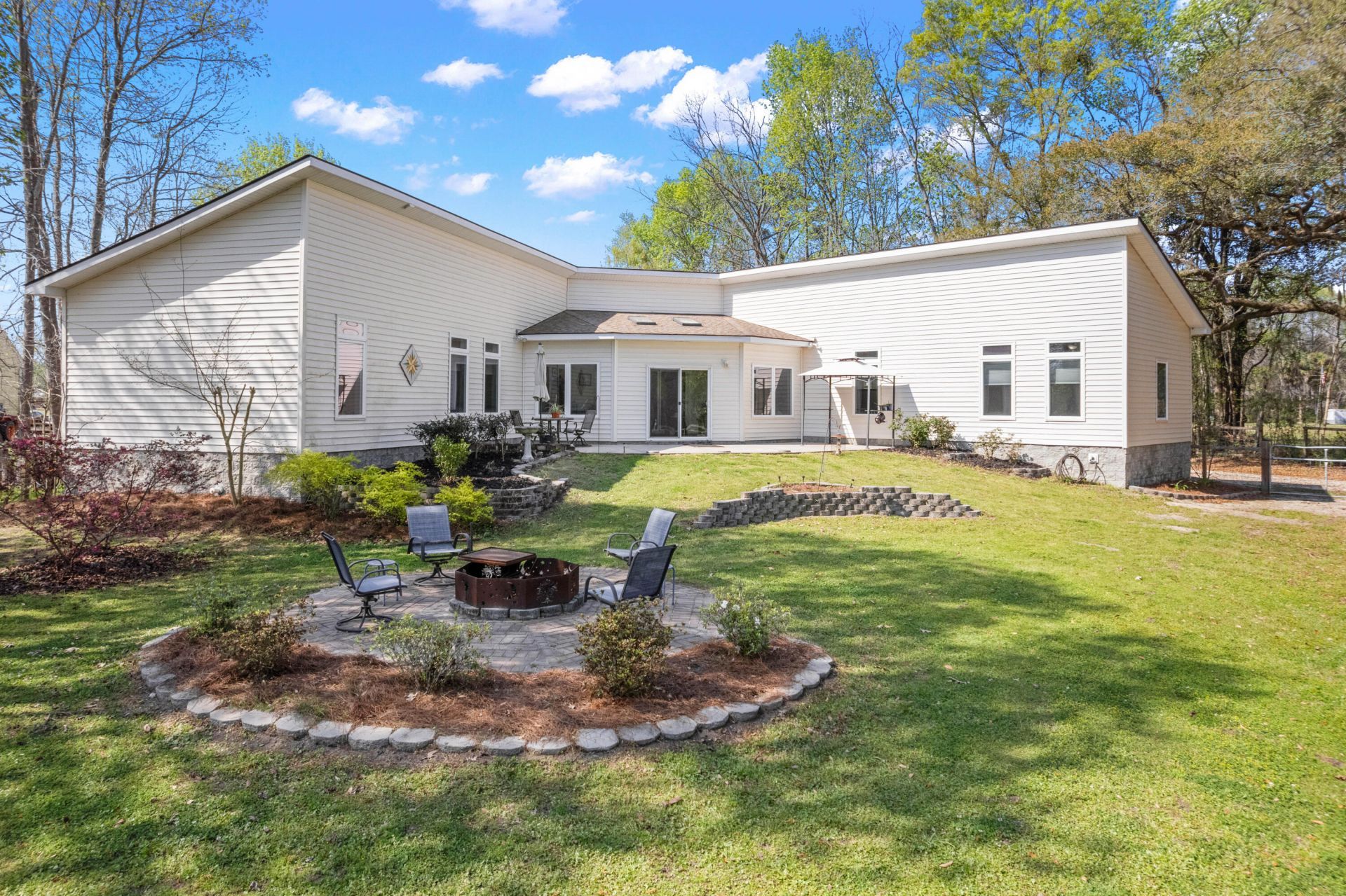 4777 Coon Club Road Photo 4
