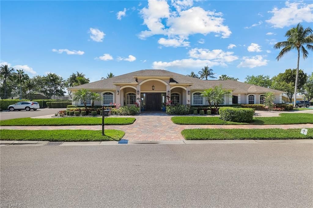 8616 Ibis Cove Cir, Naples, FL 34119 Photo