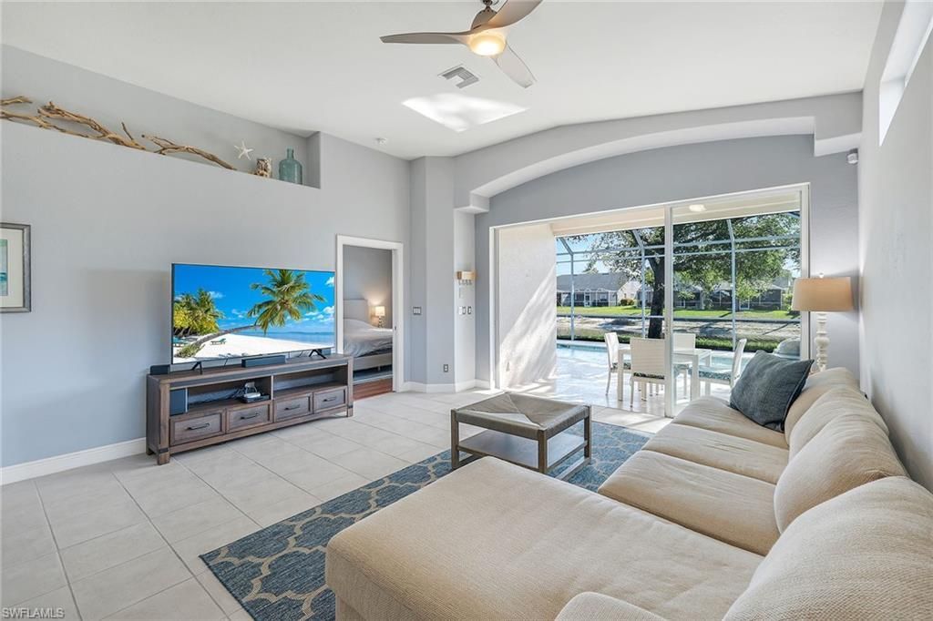 8616 Ibis Cove Cir, Naples, FL 34119 Photo