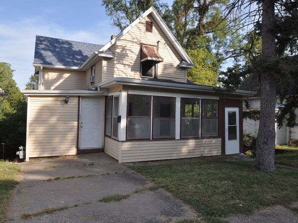 1803 Belle Avenue , Davenport, IA 52803