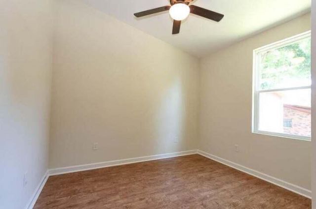 514 Bank Street Photo 6