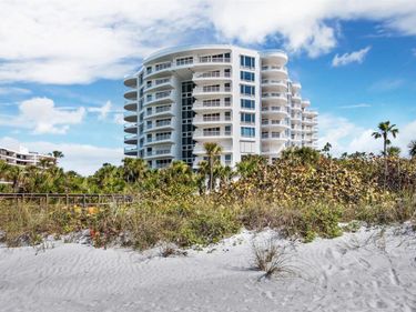 455 LONGBOAT CLUB ROAD, Unit 402, LONGBOAT KEY, FL 34228