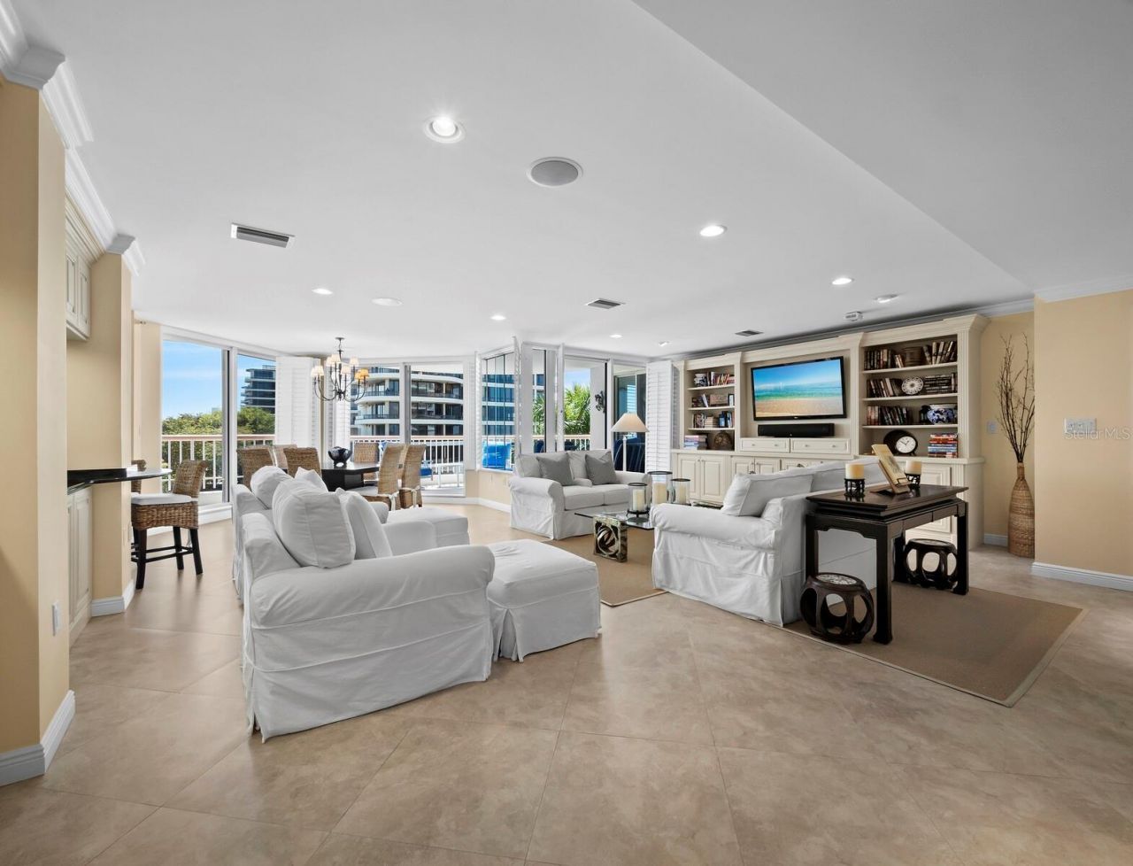 455 Longboat Club Road, Unit 402, Longboat Key, FL 34228 Photo