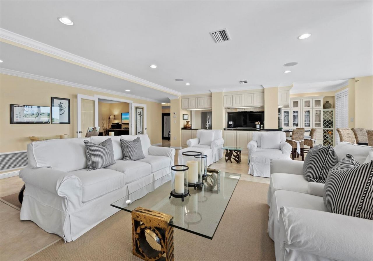 455 Longboat Club Road, Unit 402, Longboat Key, FL 34228 Photo