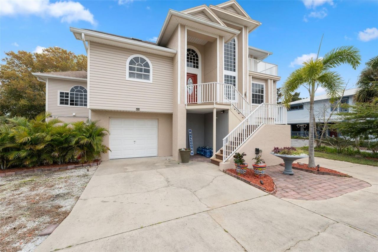 3114 Bluff Boulevard, Holiday, FL 34691 Photo