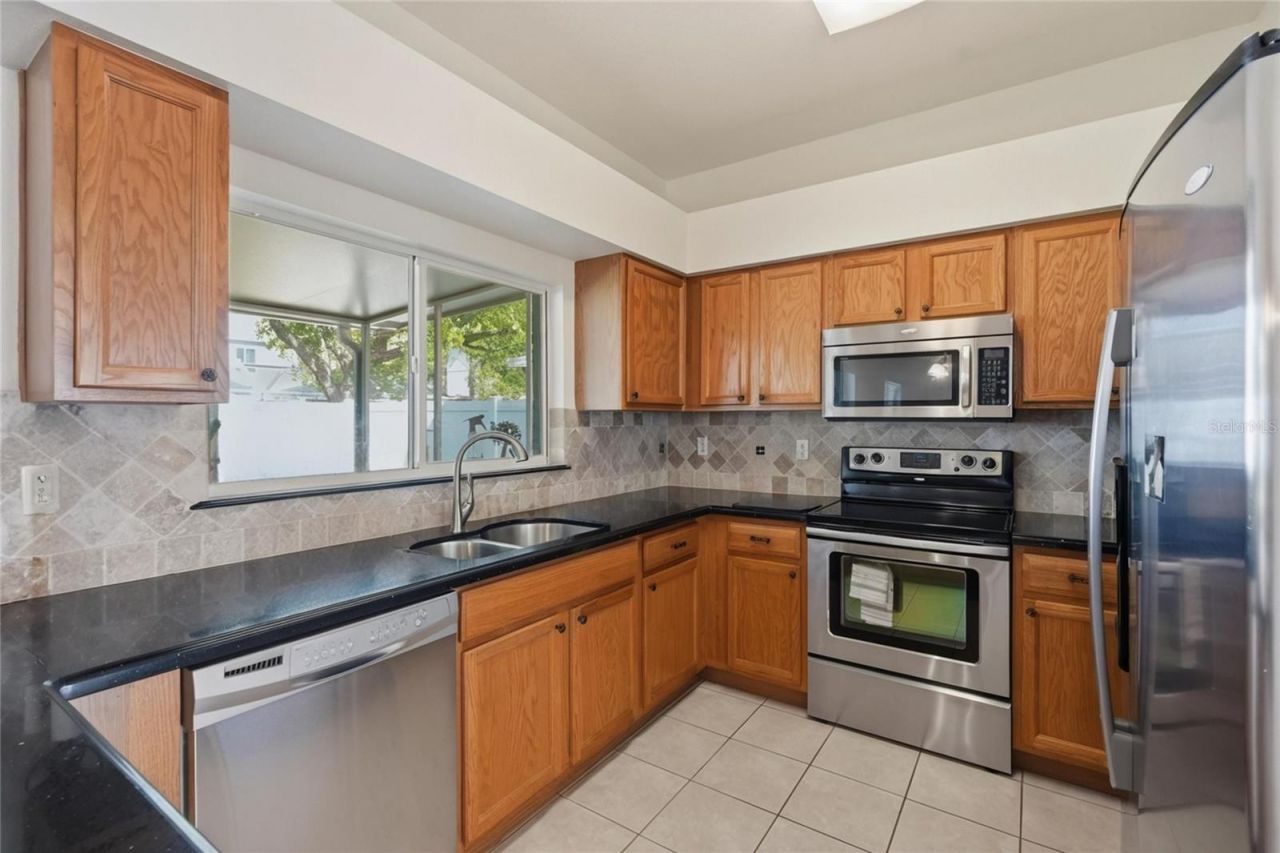 1734 Mapleleaf Boulevard, Oldsmar, FL 34677 Photo