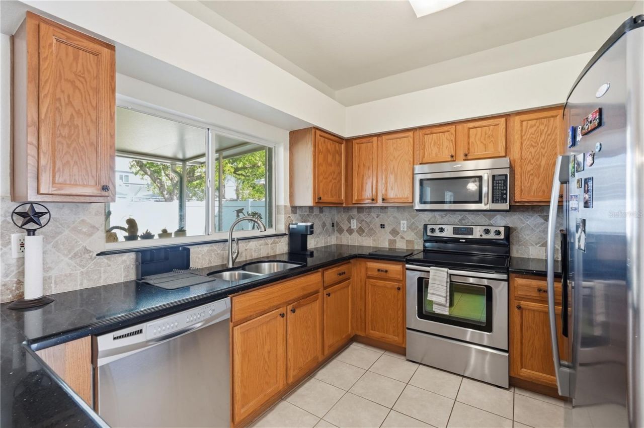 1734 Mapleleaf Boulevard, Oldsmar, FL 34677 Photo