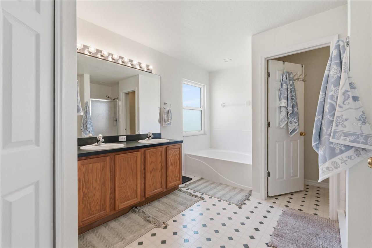 1734 Mapleleaf Boulevard, Oldsmar, FL 34677 Photo