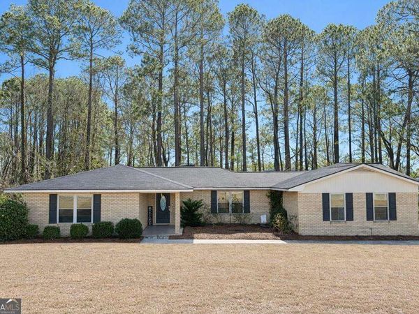 107 Newton Drive, Lyons, GA 30436