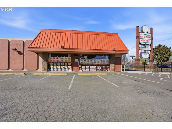 1815 SE 82ND AVE, Portland, OR 97216