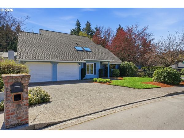 7025 SW WINDEMERE LOOP, Portland, OR 97225