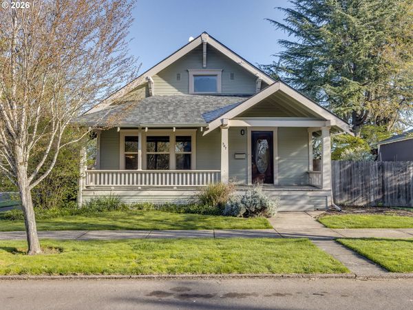 307 NE 10TH ST, McMinnville, OR 97128