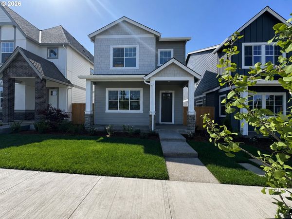 16900 SW Cairn LN, King City, OR 97140