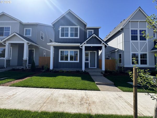 16900 SW Cairn LN, King City, OR 97140