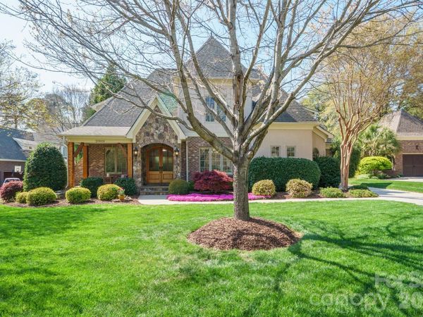 20609 Queensdale Drive, Cornelius, NC 28031