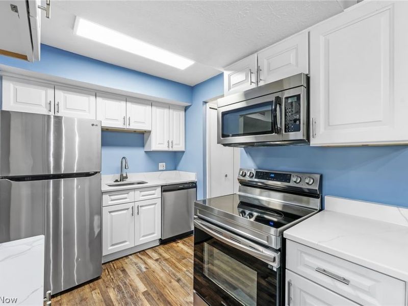 10364 Independence Drive, Unit 19C, North Royalton, OH 44133 Photo 11