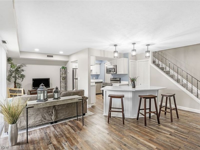 10364 Independence Drive, Unit 19C, North Royalton, OH 44133 Photo 2