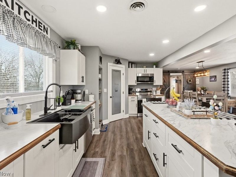 747 Killian Road, Coventry, OH 44319 Photo 9