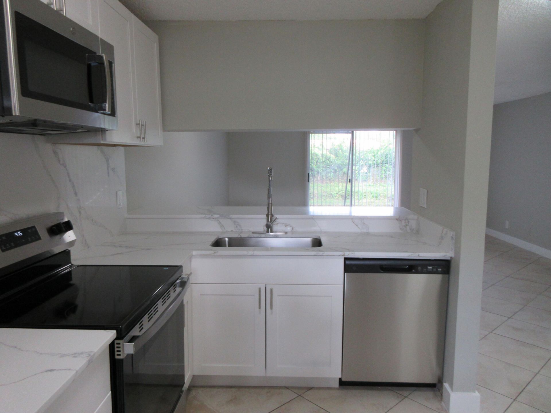 4111 NW 114th Avenue, Coral Springs, FL 33065 Photo