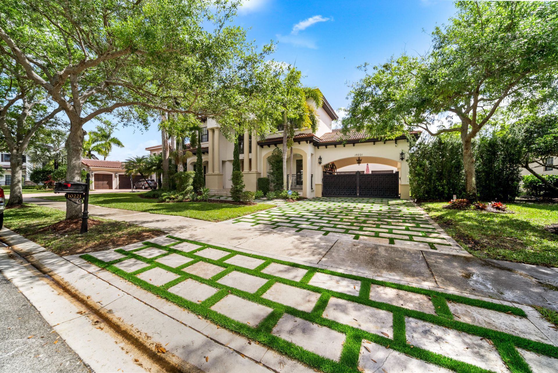 10221 Majestic Trail, Parkland, FL 33076 Photo