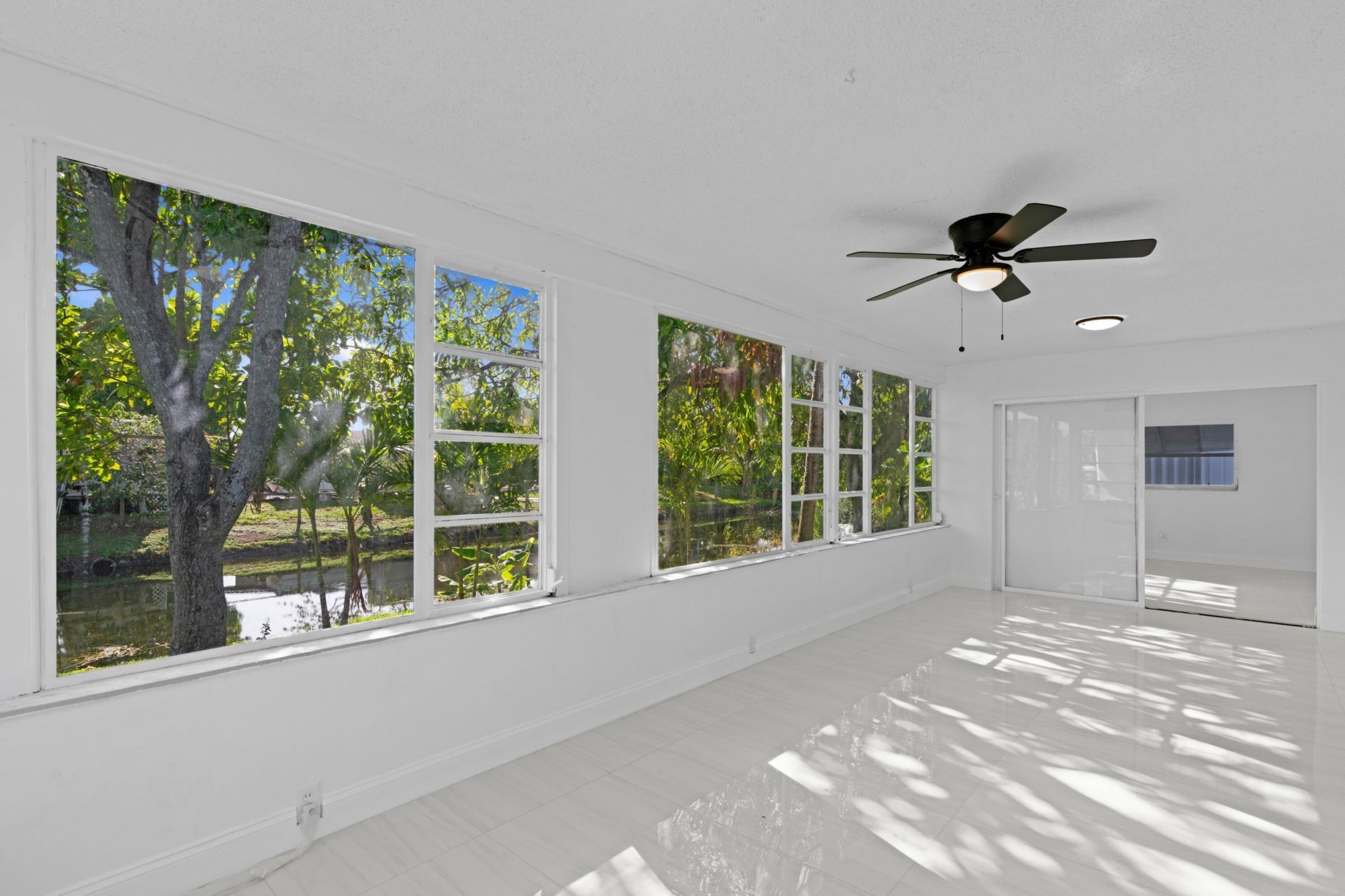 4300 NW 45th Terrace, Lauderdale Lakes, FL 33319 Photo