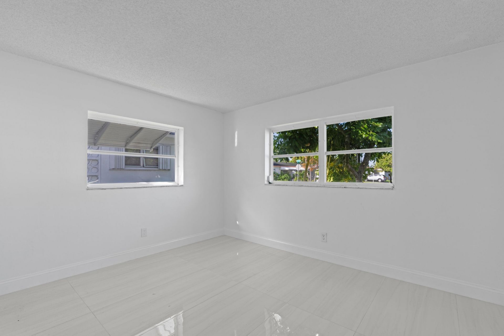 4300 NW 45th Terrace, Lauderdale Lakes, FL 33319 Photo