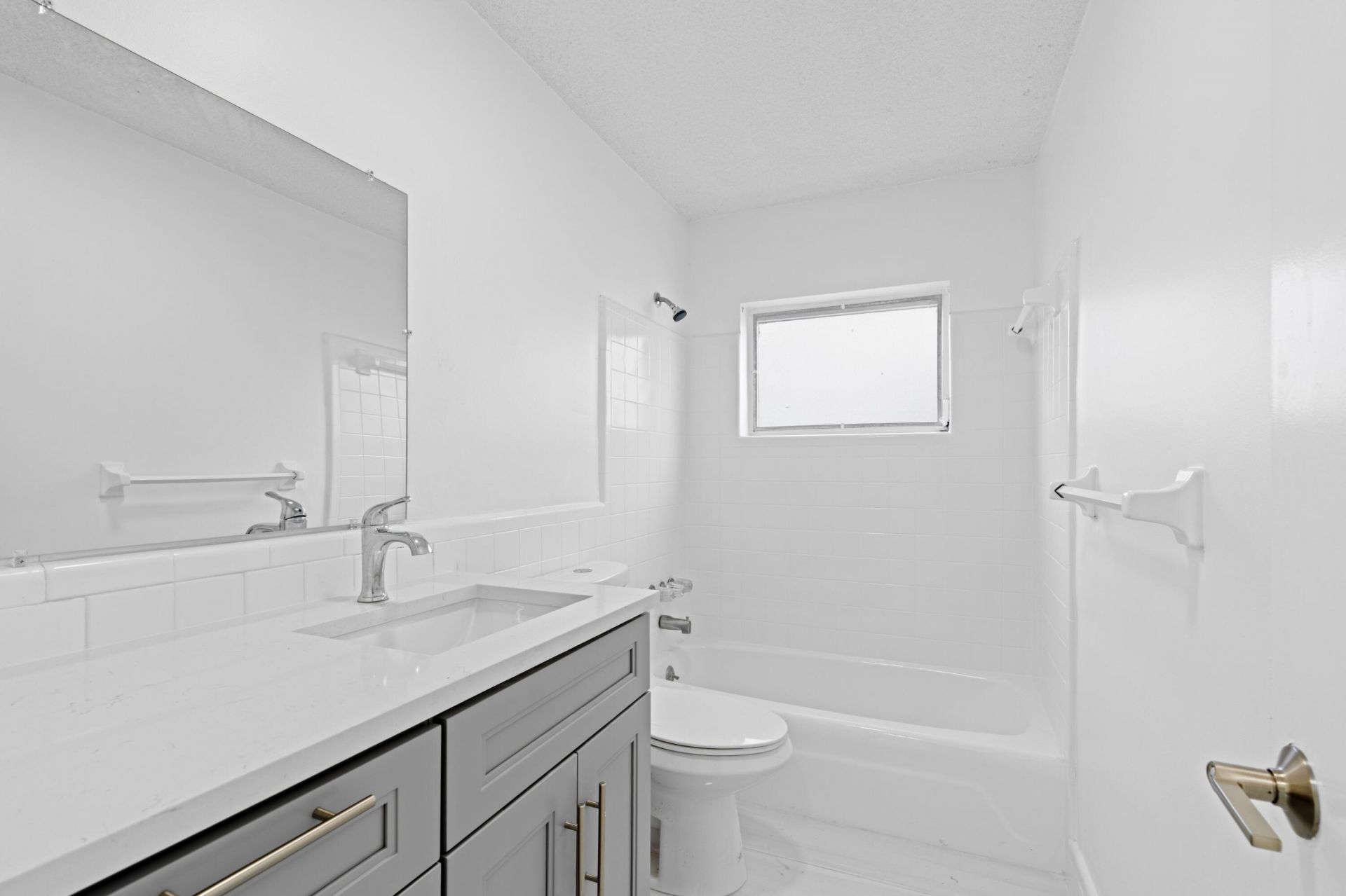 4300 NW 45th Terrace, Lauderdale Lakes, FL 33319 Photo