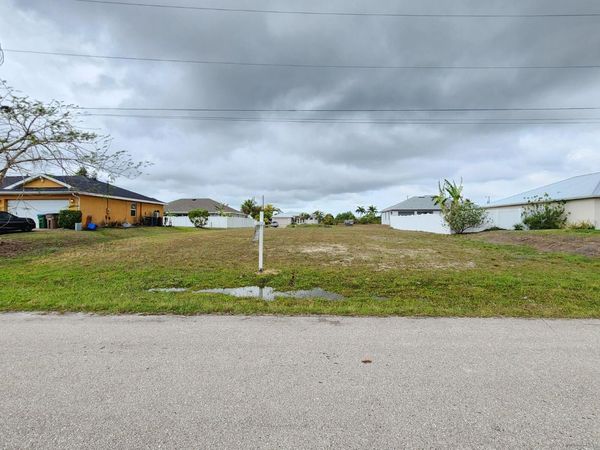 3222 NE 13th Court, Cape Coral, FL 33909