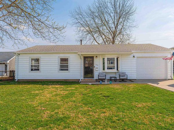 323 Nugent Place, Lincoln, IL 62656