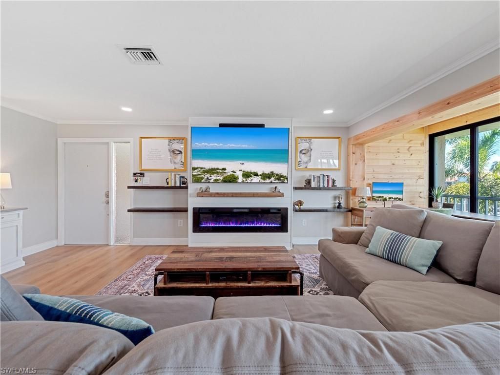 4105 SE 19th Pl, Unit 201, Cape Coral, FL 33904 Photo