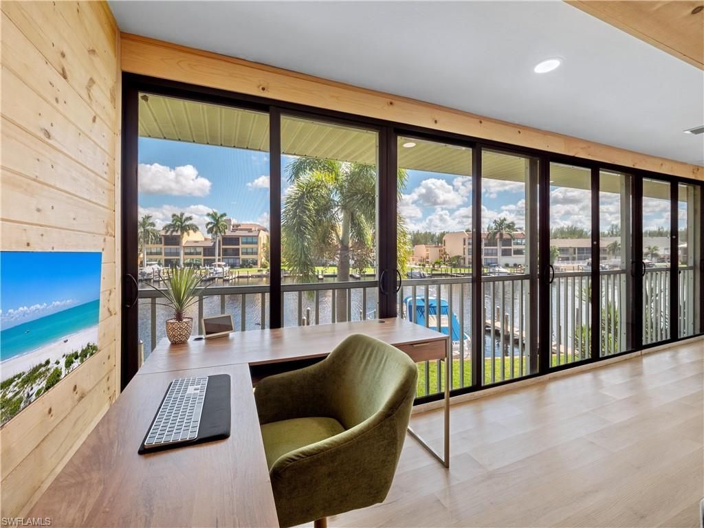 4105 SE 19th Pl, Unit 201, Cape Coral, FL 33904 Photo