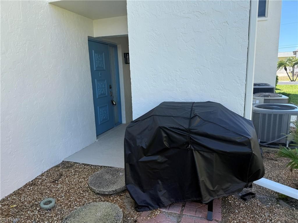 4105 SE 19th Pl, Unit 201, Cape Coral, FL 33904 Photo