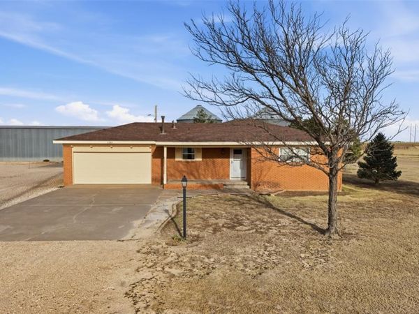 2385 Mile 32 Road, Guymon, OK 73942