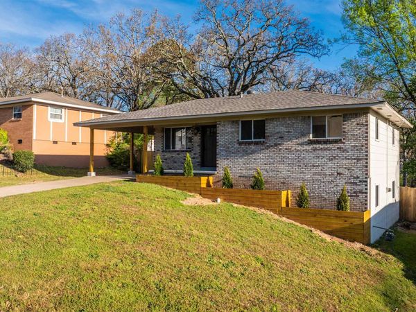 909 W 50th Street, North Little Rock, AR 72118