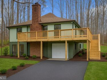 1201 EASTOVER PARKWAY , LOCUST GROVE, VA 22508