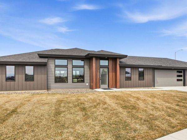 3401 Wildflower Road S, Saint Cloud, MN 56301