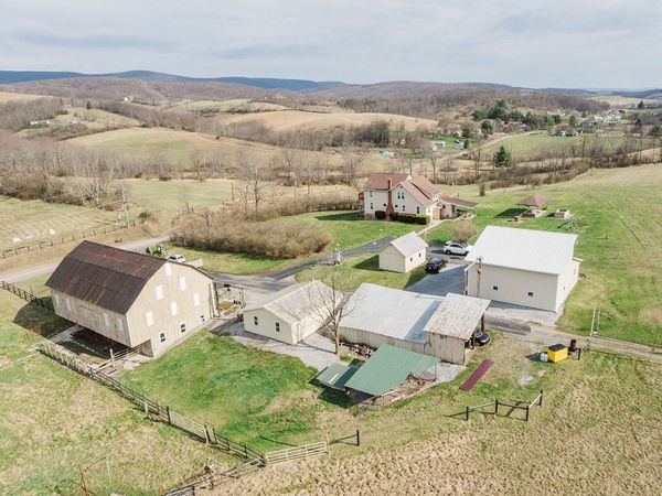 1898 Schellsburg Road, Claysburg, PA 16625