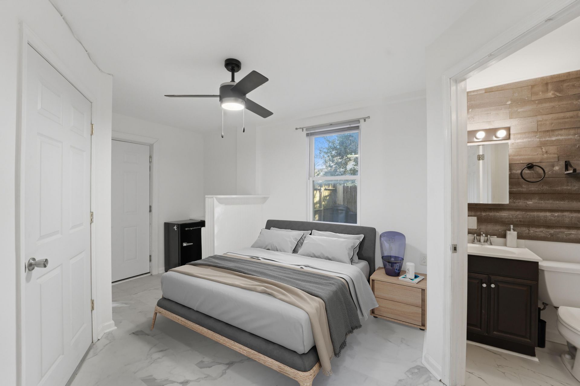 1749 Lady Ashley Street Photo 15