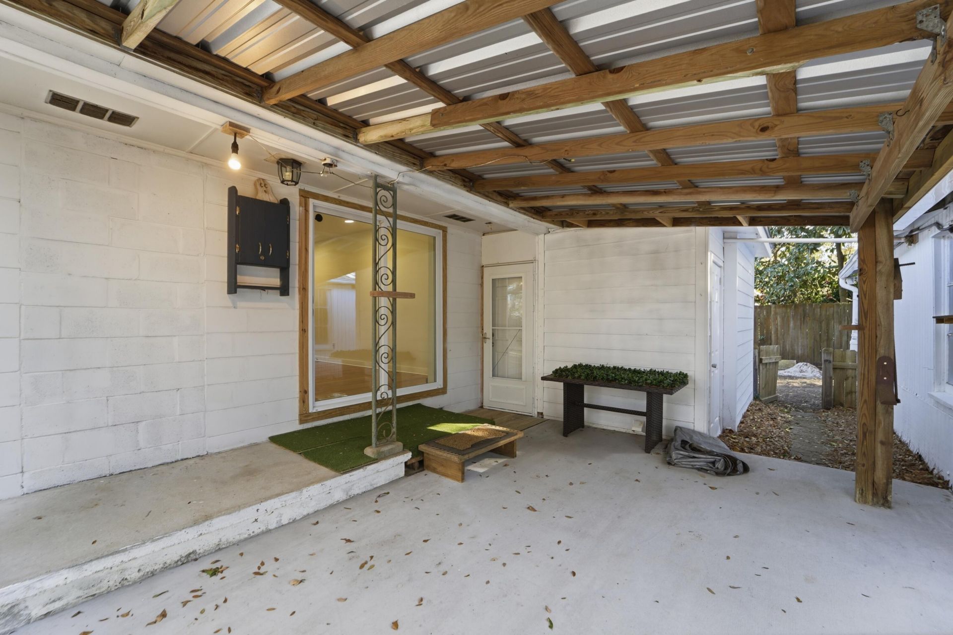 1749 Lady Ashley Street Photo 40