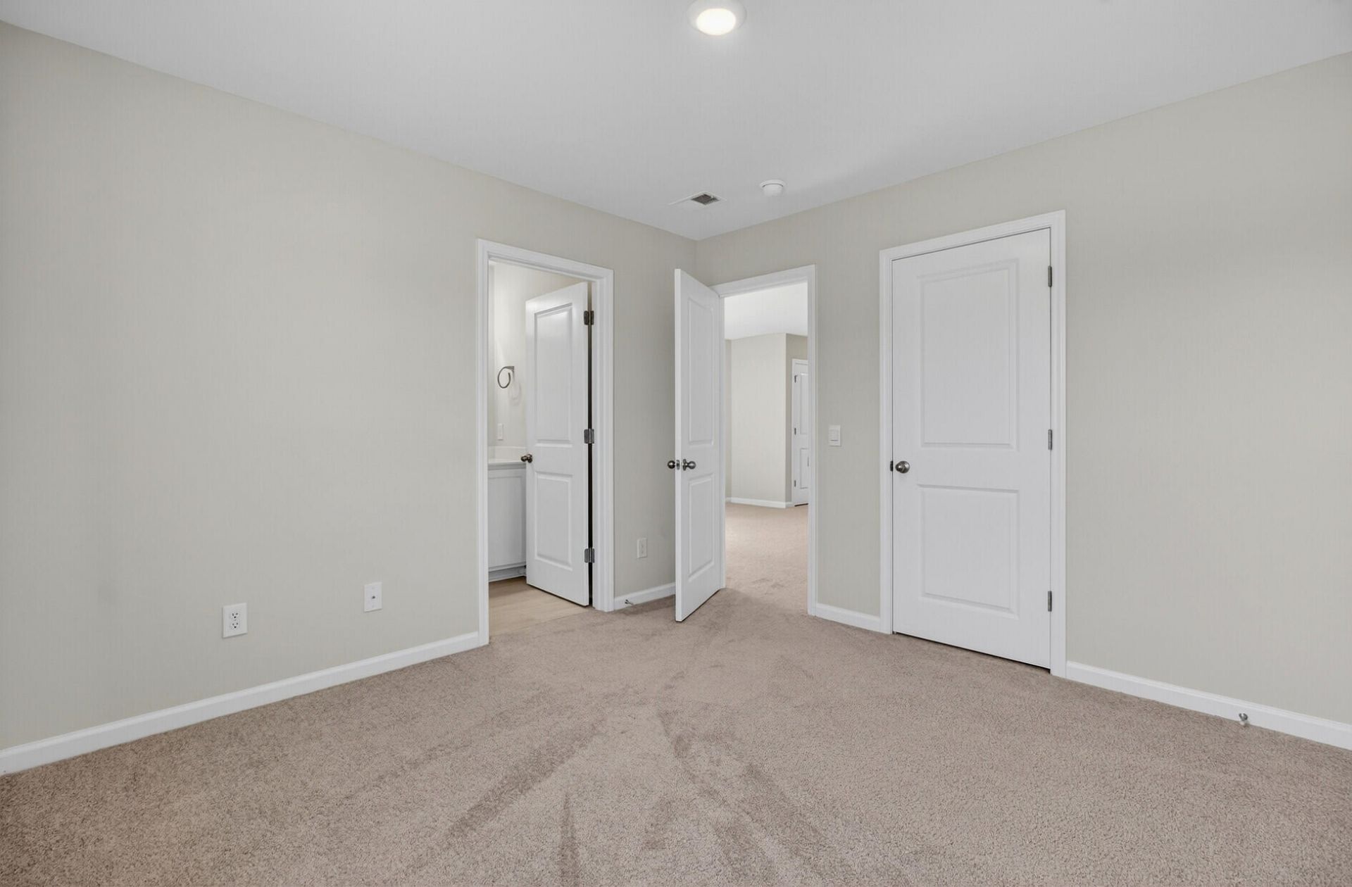 405 Canal Crossing Way Photo 36