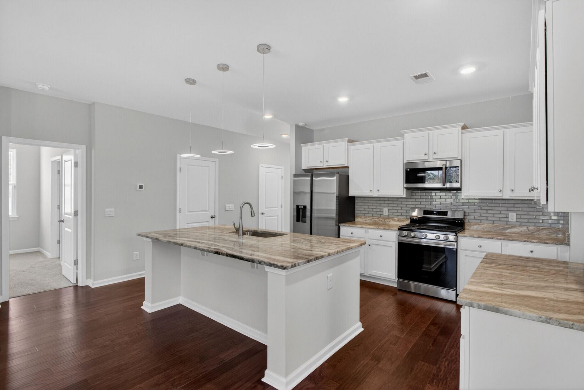 405 Canal Crossing Way Photo 5