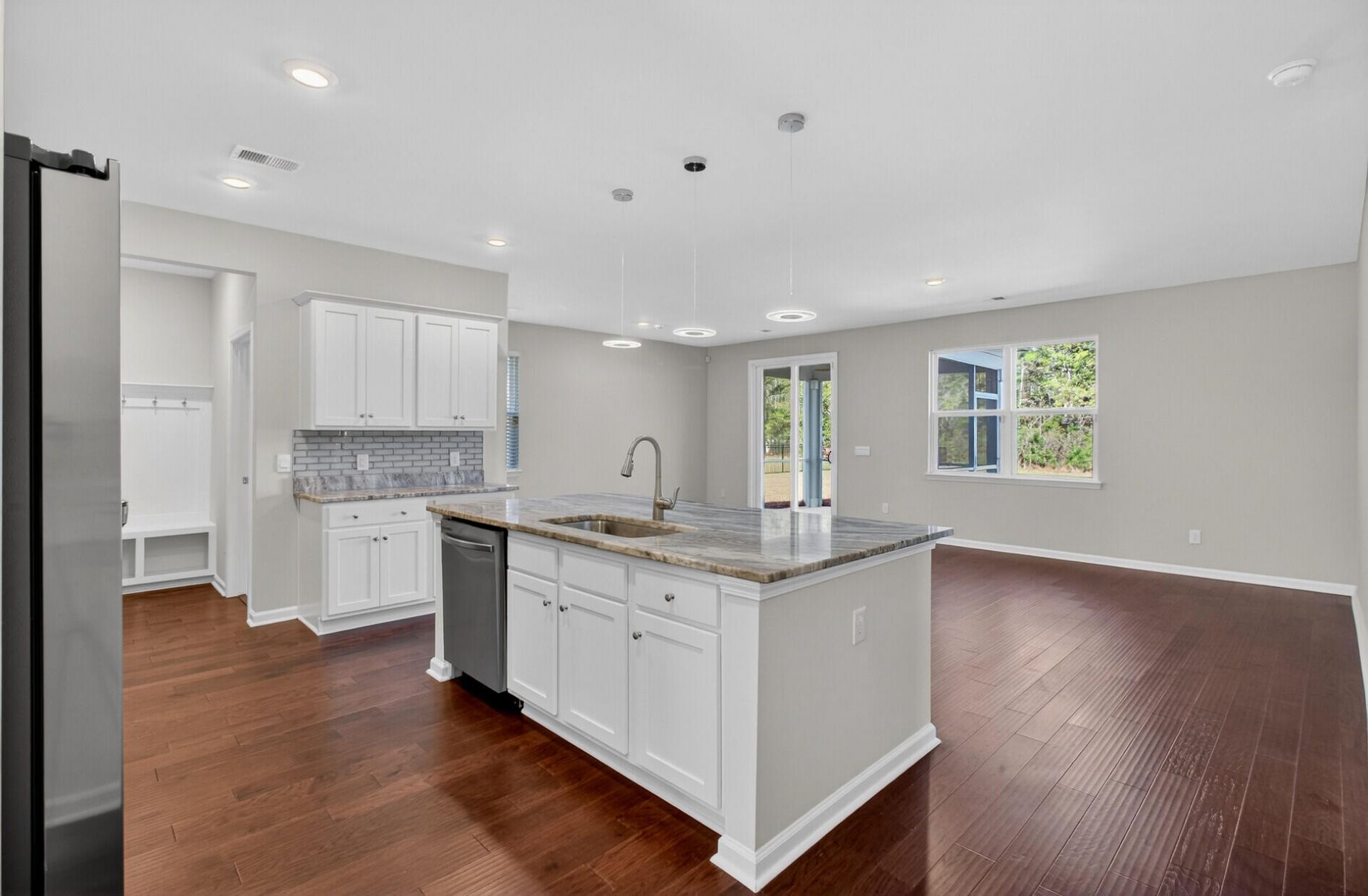 405 Canal Crossing Way Photo 9