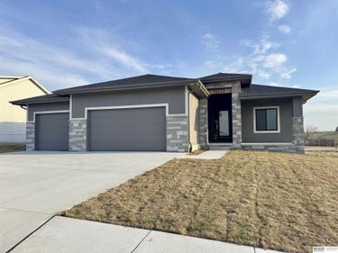 21723 Glenmore Drive , Gretna, NE 68028