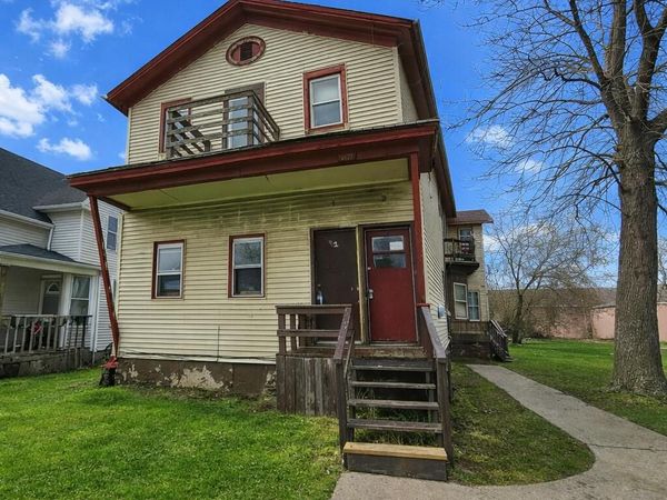 927 Marquette St, Racine, WI 53404