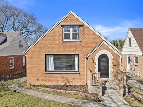 2919 N 85th St, Milwaukee, WI 53222