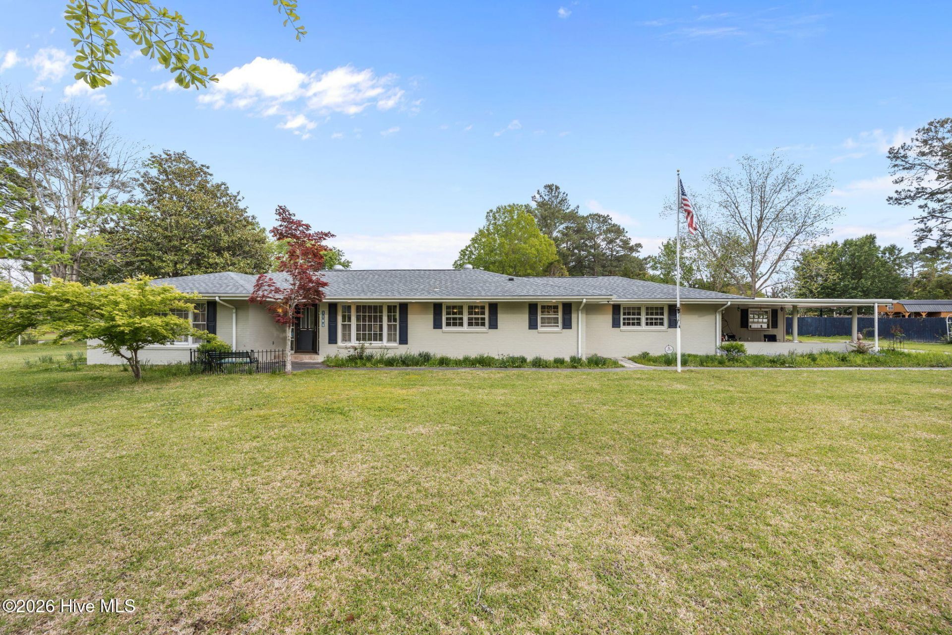 1104 Longview Drive, New Bern, NC 28562 Main Photo